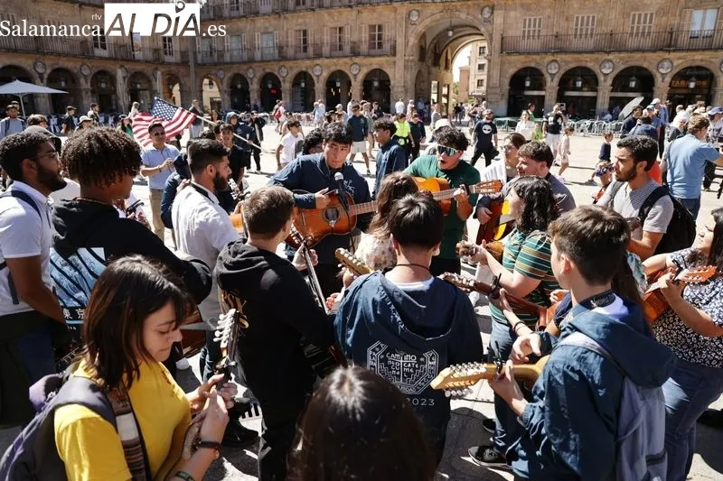 Jóvenes que se dirigen a la JMJ en Salamanca | FOTOS: David Sañudo 
