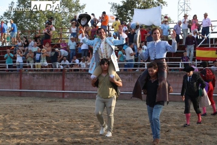 Bonito festejo de rejones en Masueco con triunfo de Sebastián Fernández y Paco Velázquez 