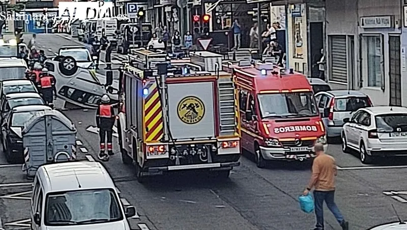 Estado del vehículo siniestrado en la avenida Campoamor