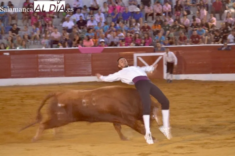 La Plaza de toros La Vega de Villoria celebraba el Concurso de Recortes Goyesco