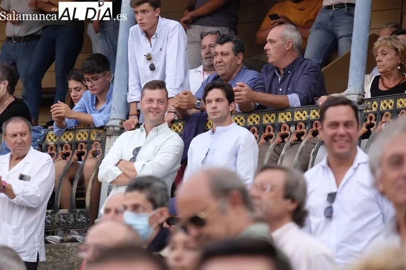 El ambiente en los tendidos en el segundo festejo de abono de la Feria de Salamanca | FOTOS: Pablo Angular