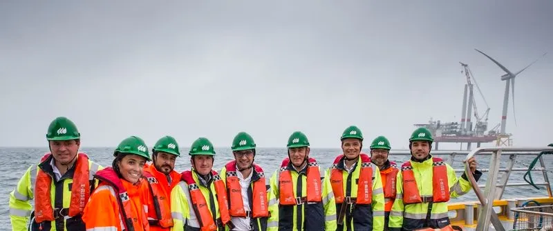 Ignacio Galán se ha reunido con los empleados de los dos proyectos marinos y reconoce la importancia de esta tecnología en la descarbonización del planeta