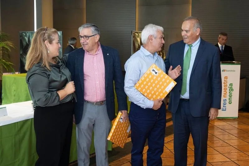 Foto 2 - Iberdrola homenajea a trabajadores veteranos y jubilados de Castilla y Le&oacute;n
