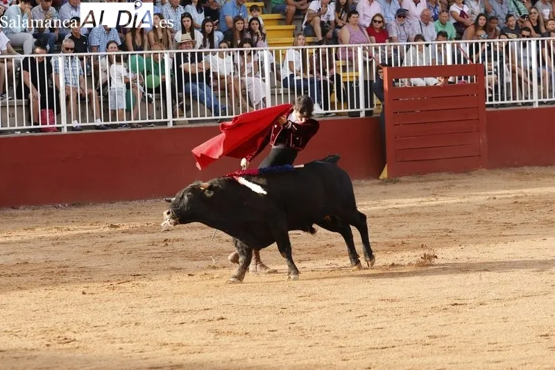 Foto 18 - Pedro Andr&eacute;s, Manuel Tabernero y &ldquo;El Mene&rdquo; se exhiben con tres novillos de la ganader&iacute;a de Escudero de Cortos