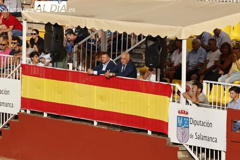 Foto 5 - Pedro Andr&eacute;s, Manuel Tabernero y &ldquo;El Mene&rdquo; se exhiben con tres novillos de la ganader&iacute;a de Escudero de Cortos