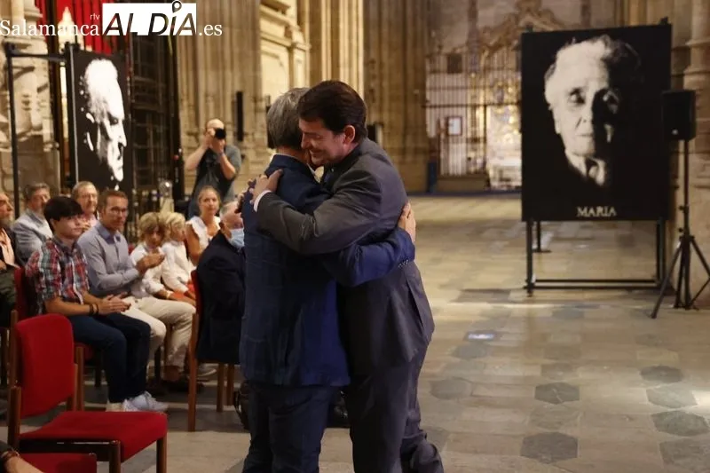 Inauguración de la exposición ‘Apóstol’ en la Catedral Nueva. Fotos: David Sañudo