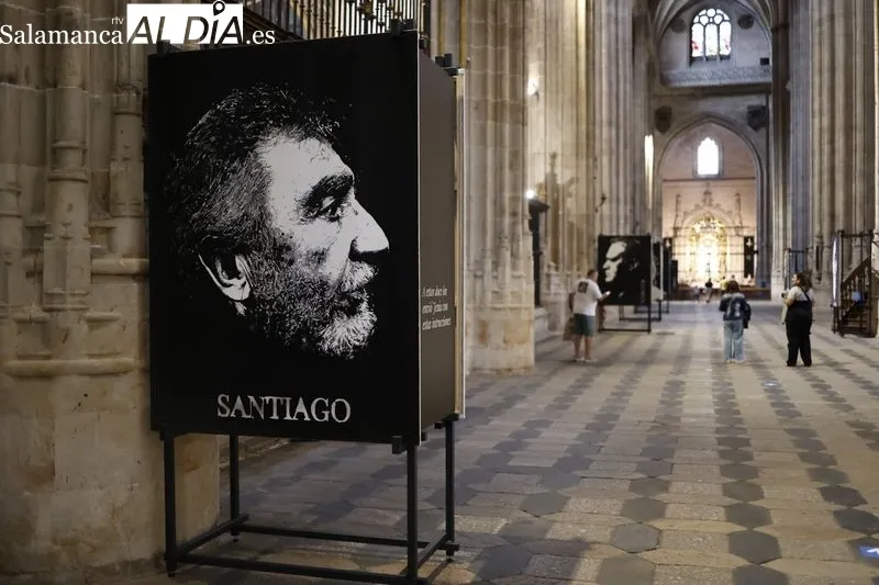 Inauguración de la exposición ‘Apóstol’ en la Catedral Nueva. Fotos: David Sañudo
