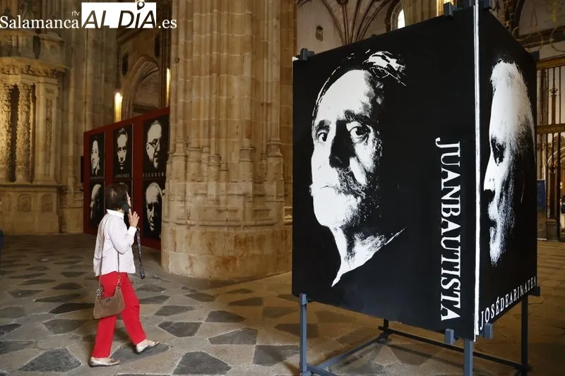 Inauguración de la exposición ‘Apóstol’ en la Catedral Nueva. Fotos: David Sañudo