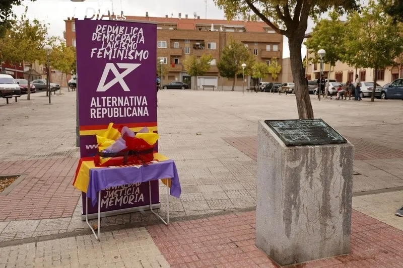 Homenaje celebrado en la plaza Alcalde Prieto Carrasco de Salamanca. Fotos: David Sañudo