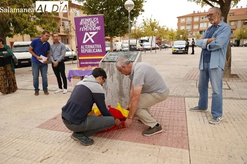 Homenaje celebrado en la plaza Alcalde Prieto Carrasco de Salamanca. Fotos: David Sañudo