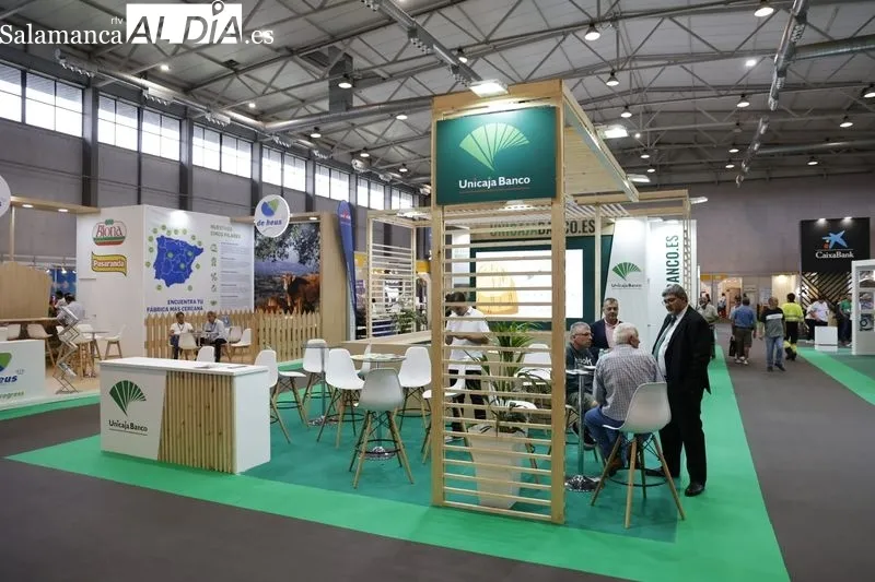 Foto 6 - Las empresas, protagonistas un a&ntilde;o m&aacute;s en Salamaq