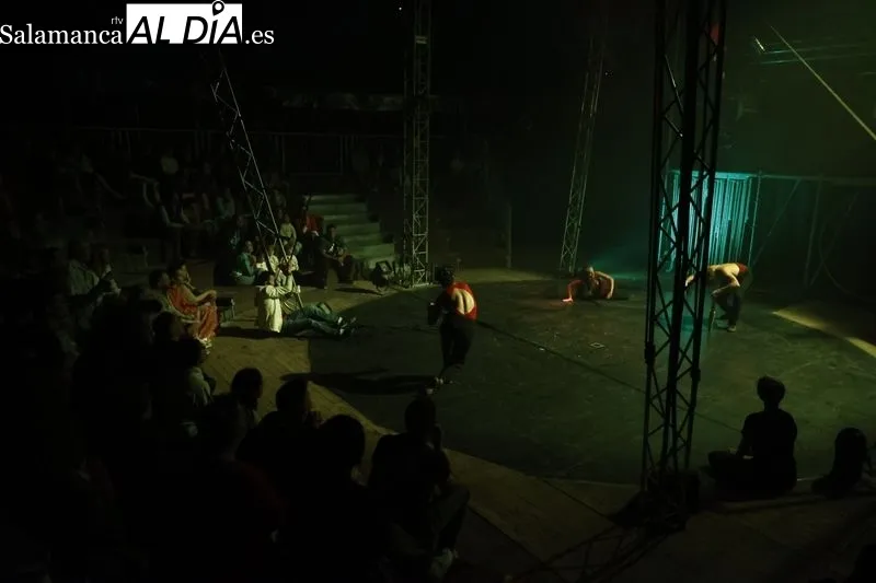“Deserance” de Circo Zoé en la VI edición de Volatiritormes. Fotos: David Sañudo