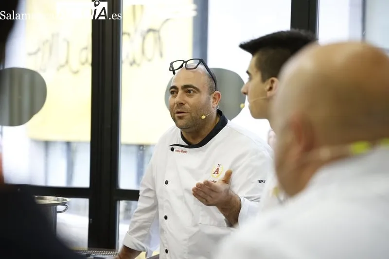 Cata de productos agroalimentarios y Showcooking con 'Salamanca en Bandeja'. Fotos: David Dañudo 