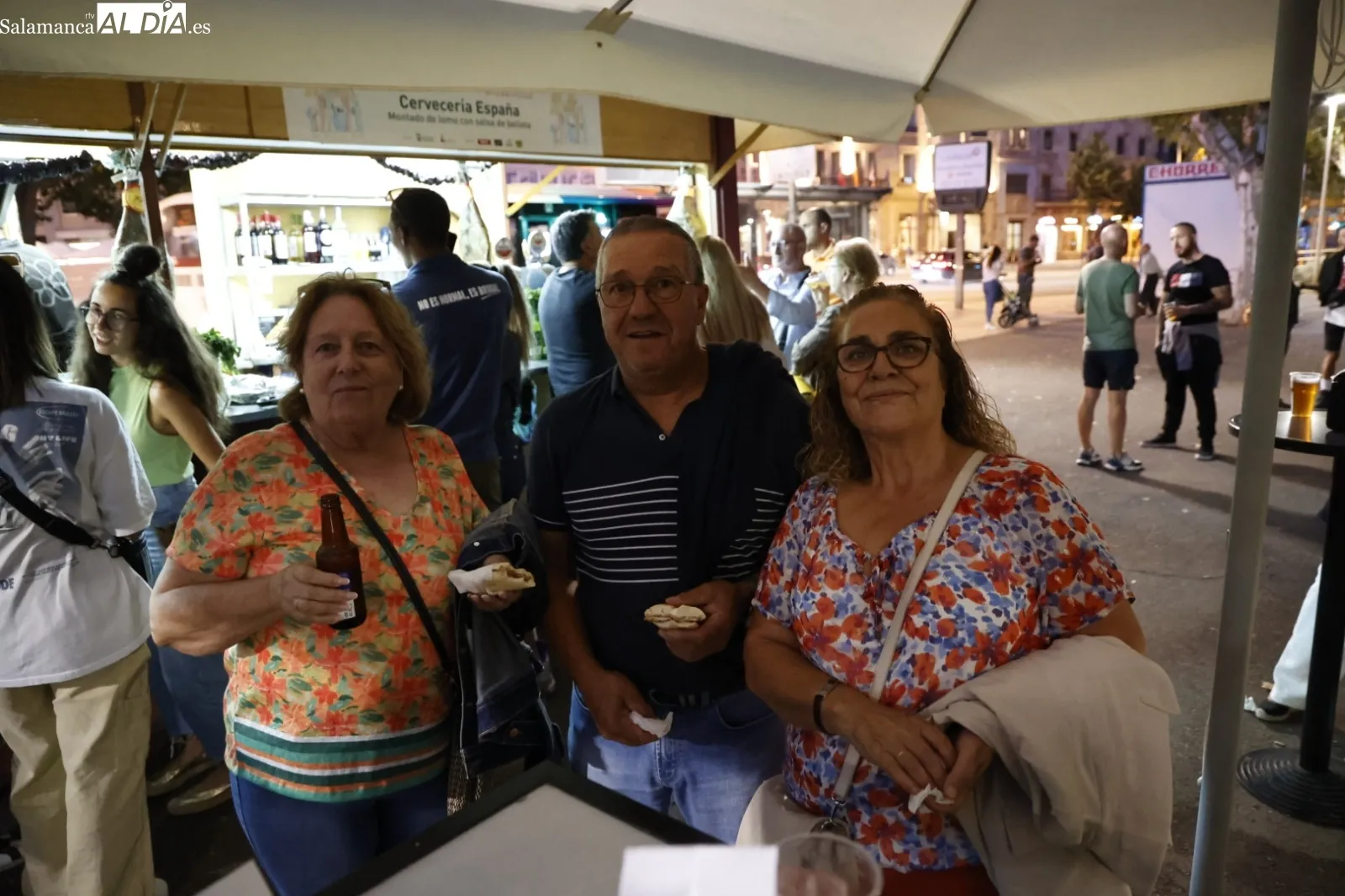 Foto 7 - Las casetas de la Alamedilla presentan un buen ambiente este martes