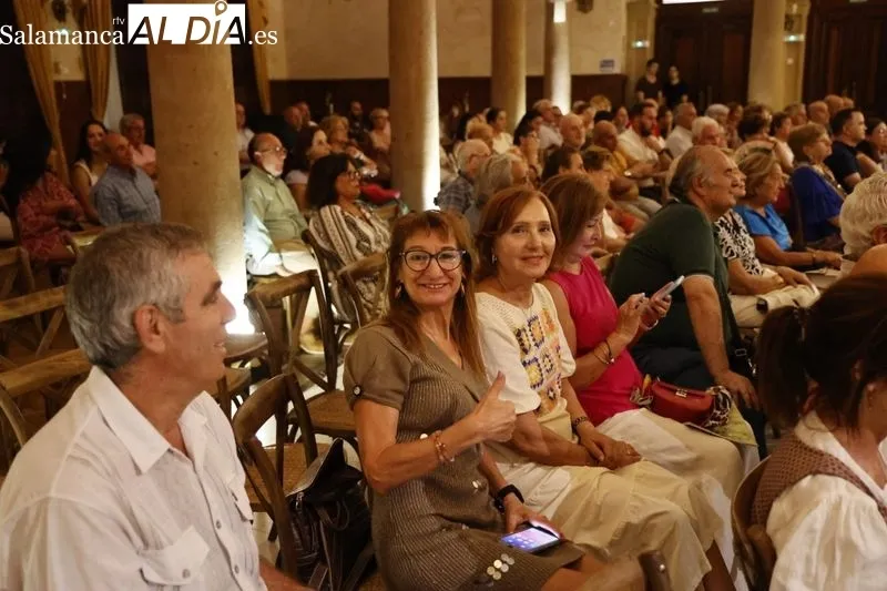 Presentación del número 10 de la revista de la Federación de Peñas Taurinas Helmántica en el Casino de Salamanca. Fotos: David Sañud