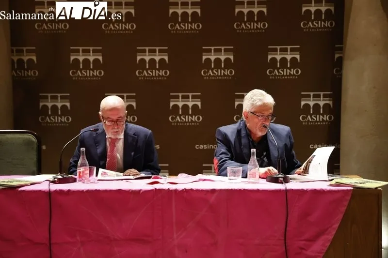 Presentación del número 10 de la revista de la Federación de Peñas Taurinas Helmántica en el Casino de Salamanca. Fotos: David Sañud