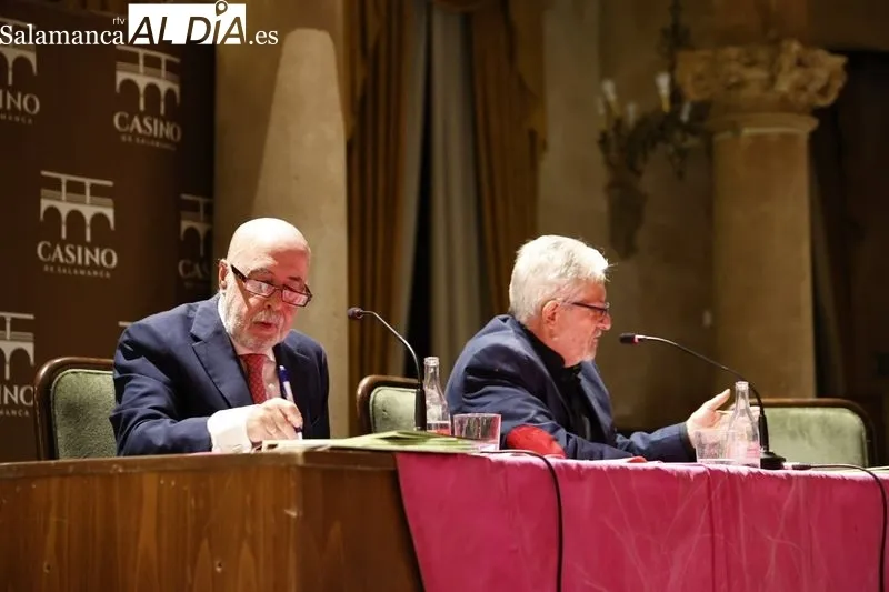 Presentación del número 10 de la revista de la Federación de Peñas Taurinas Helmántica en el Casino de Salamanca. Fotos: David Sañud
