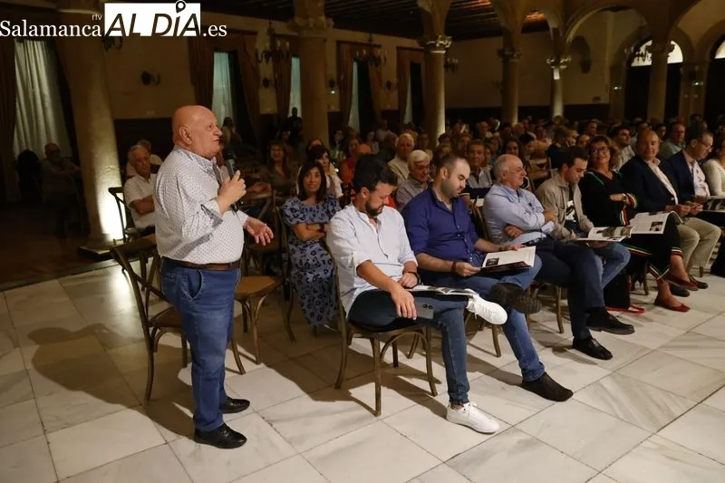 Presentación del número 10 de la revista de la Federación de Peñas Taurinas Helmántica en el Casino de Salamanca. Fotos: David Sañud