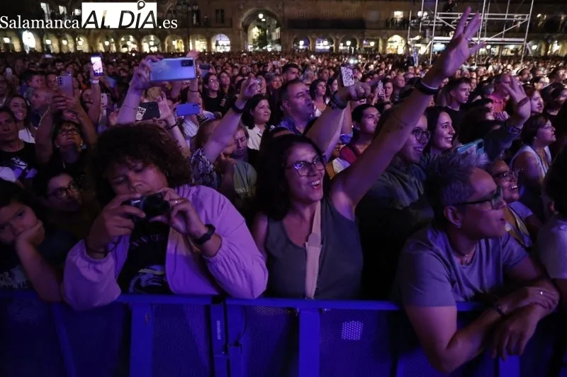 Concierto de Vanesa Martin en la Plaza Mayor de Salamanca. Fotos: David Sañudo