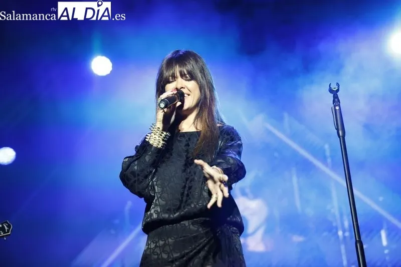 Concierto de Vanesa Martin en la Plaza Mayor de Salamanca. Fotos: David Sañudo