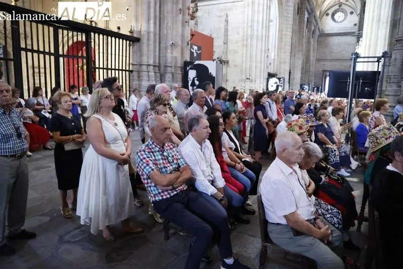 Misa en honor a Santa María de la Vega en la Catedral Nueva. Fotos: David Sañudo