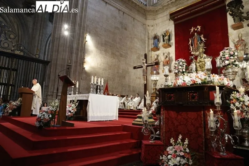 Misa en honor a Santa María de la Vega en la Catedral Nueva. Fotos: David Sañudo