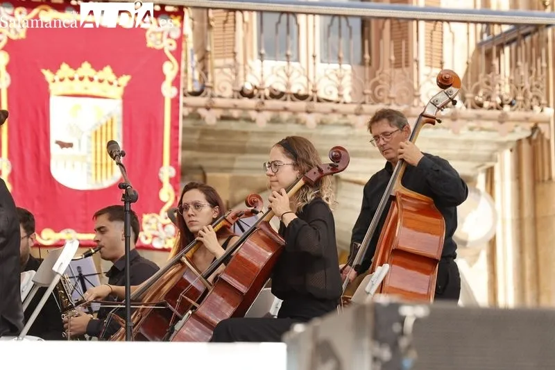 Concierto de la Banda Municipal de Música en la Plaza Mayor. Fotos: David Sañudo