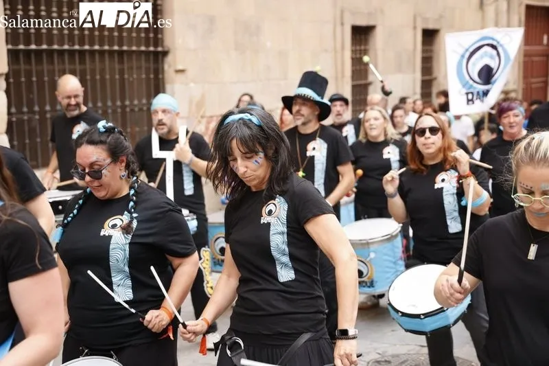 Foto 5 - Batucada para animar las c&eacute;ntricas calles en este s&aacute;bado de Ferias