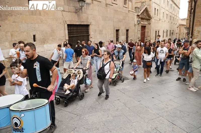 Foto 9 - Batucada para animar las c&eacute;ntricas calles en este s&aacute;bado de Ferias