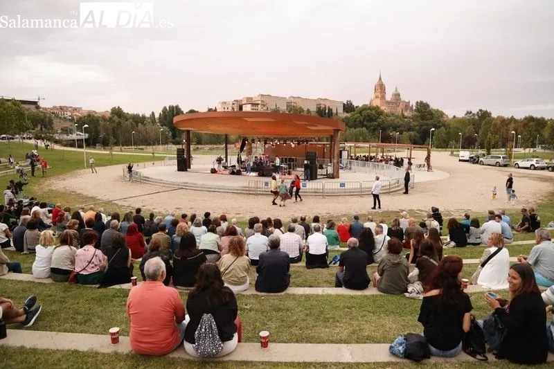 Foto 18 - Crashers llena las gradas del parque Elio Antonio de Nebrija