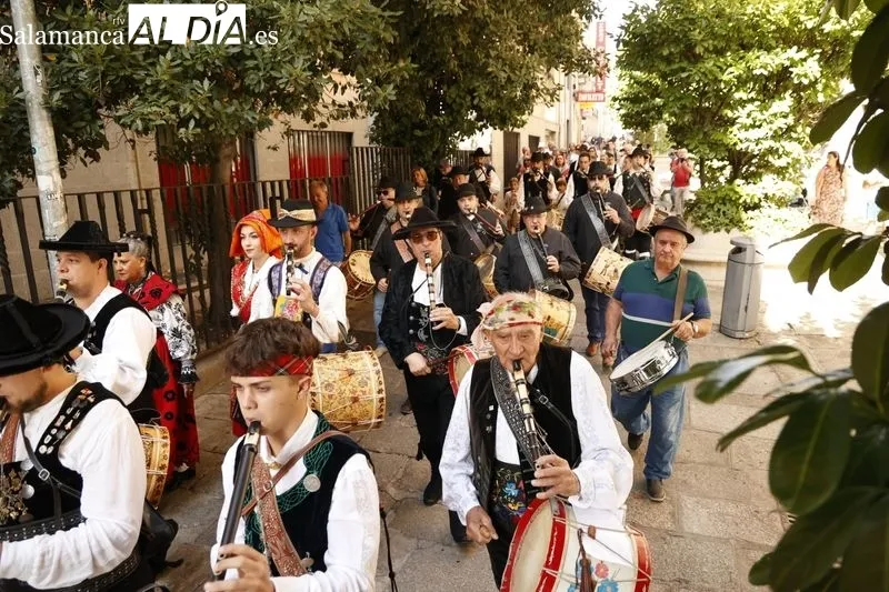 Foto 17 - &Eacute;xito del XXXV D&iacute;a del Tamborilero en la Plaza Mayor