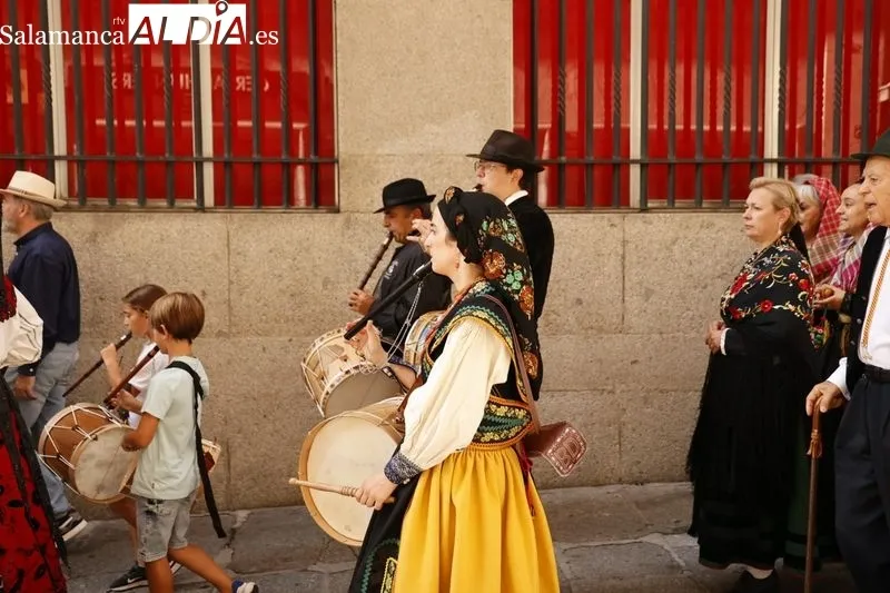 Foto 21 - &Eacute;xito del XXXV D&iacute;a del Tamborilero en la Plaza Mayor