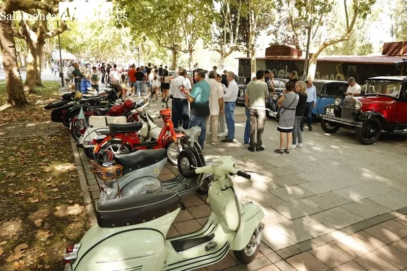 Foto 24 - Salamanca se llena de autom&oacute;viles cl&aacute;sicos