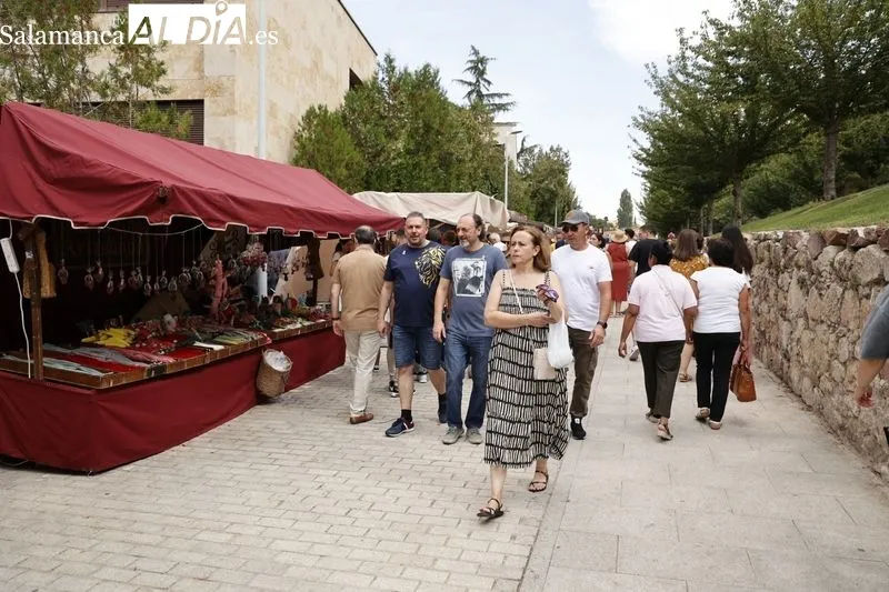 Foto 4 - Buena respuesta del p&uacute;blico al Mercado Medieval de la Vaguada de la Palma