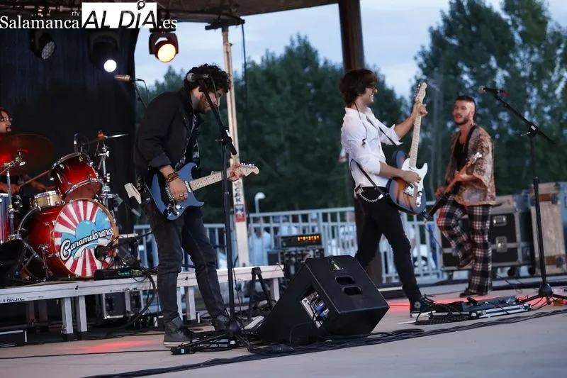 Foto 12 - El rock and roll de Carameloraro hace vibrar al parque Elio Antonio de Nebrija