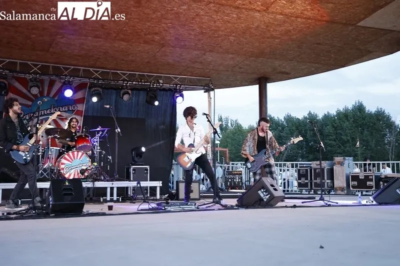Foto 5 - El rock and roll de Carameloraro hace vibrar al parque Elio Antonio de Nebrija