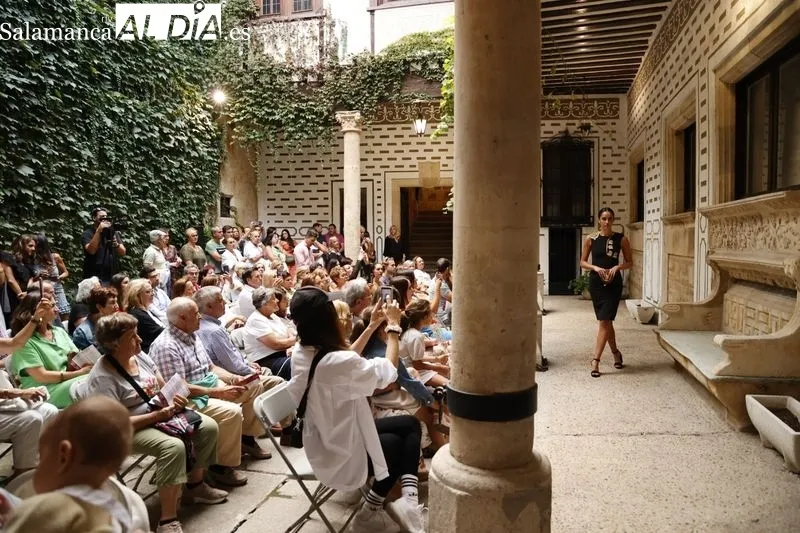 Foto 25 - El patio de la C&aacute;mara de Comercio, escenario perfecto para un desfile de moda taurina