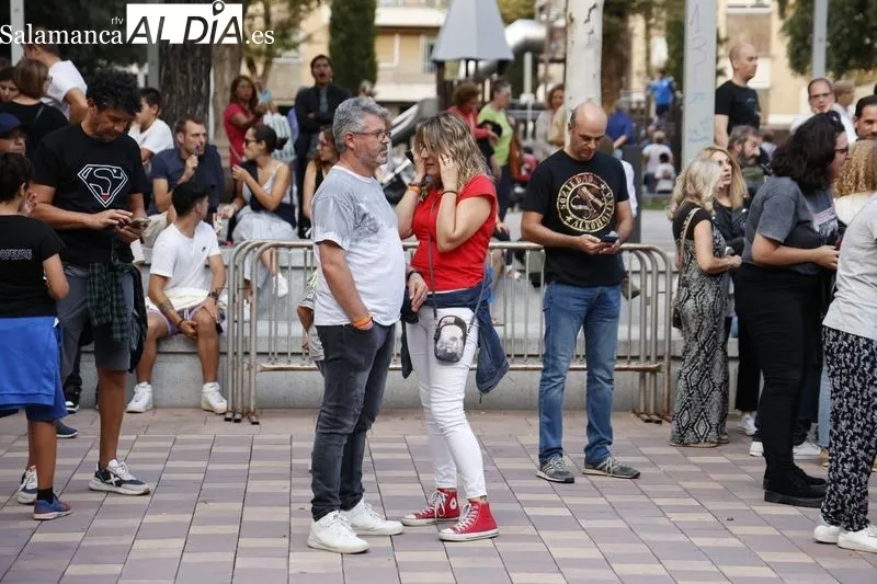 Foto 14 - La plaza Barcelona se llena de m&uacute;sica: La Duda Ofende ofrece todo su repertorio