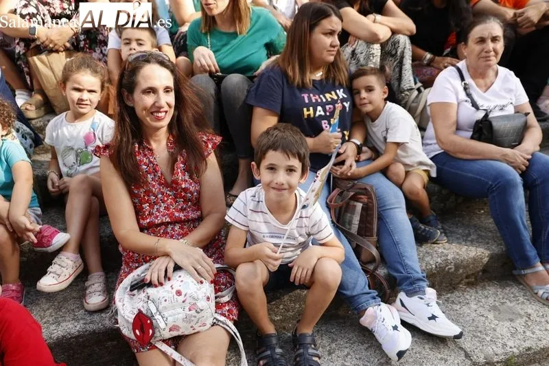 Foto 2 - La Compa&ntilde;&iacute;a El Ni&ntilde;o L&aacute;piz vuelve a llenar de familias la Alamedilla