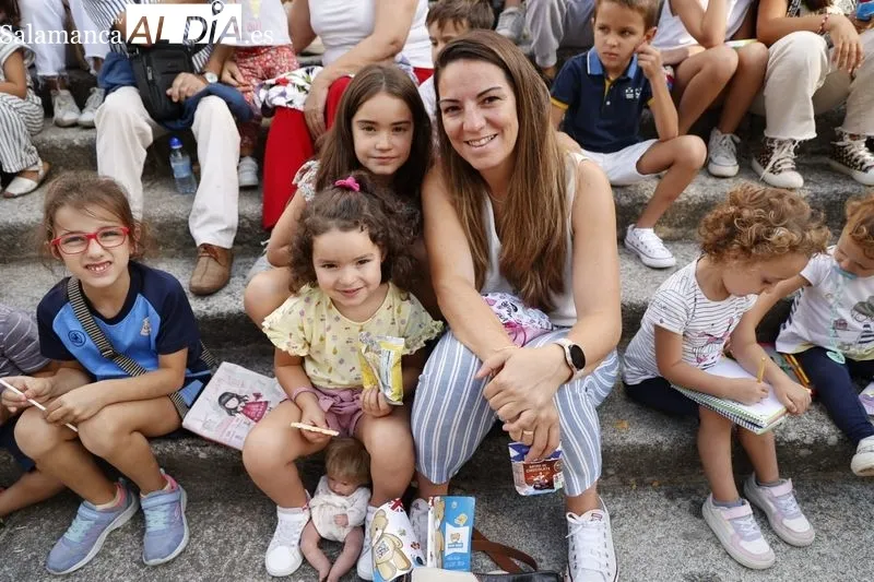 Foto 6 - La Compa&ntilde;&iacute;a El Ni&ntilde;o L&aacute;piz vuelve a llenar de familias la Alamedilla