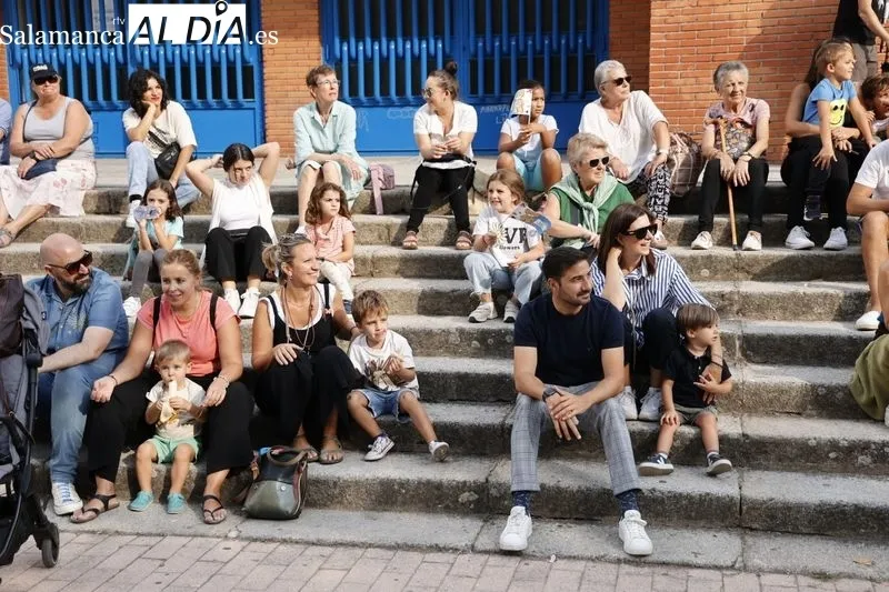Foto 7 - La Compa&ntilde;&iacute;a El Ni&ntilde;o L&aacute;piz vuelve a llenar de familias la Alamedilla
