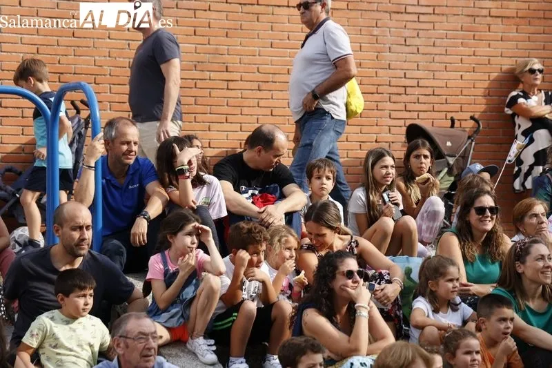 Foto 10 - La Compa&ntilde;&iacute;a El Ni&ntilde;o L&aacute;piz vuelve a llenar de familias la Alamedilla