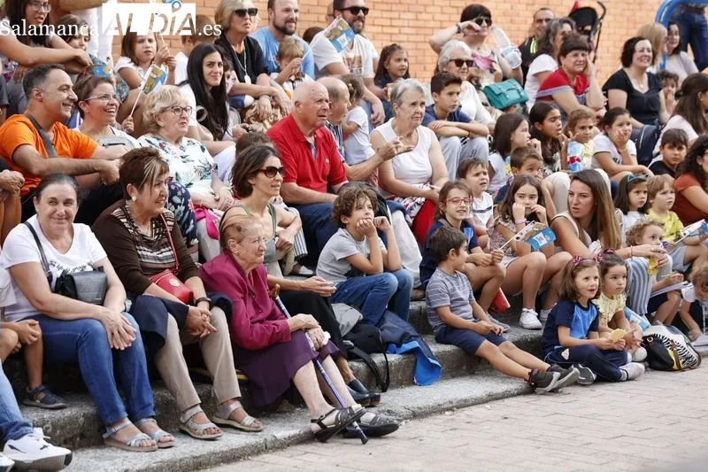 Foto 12 - La Compa&ntilde;&iacute;a El Ni&ntilde;o L&aacute;piz vuelve a llenar de familias la Alamedilla