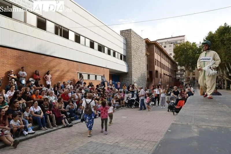 Foto 16 - La Compa&ntilde;&iacute;a El Ni&ntilde;o L&aacute;piz vuelve a llenar de familias la Alamedilla