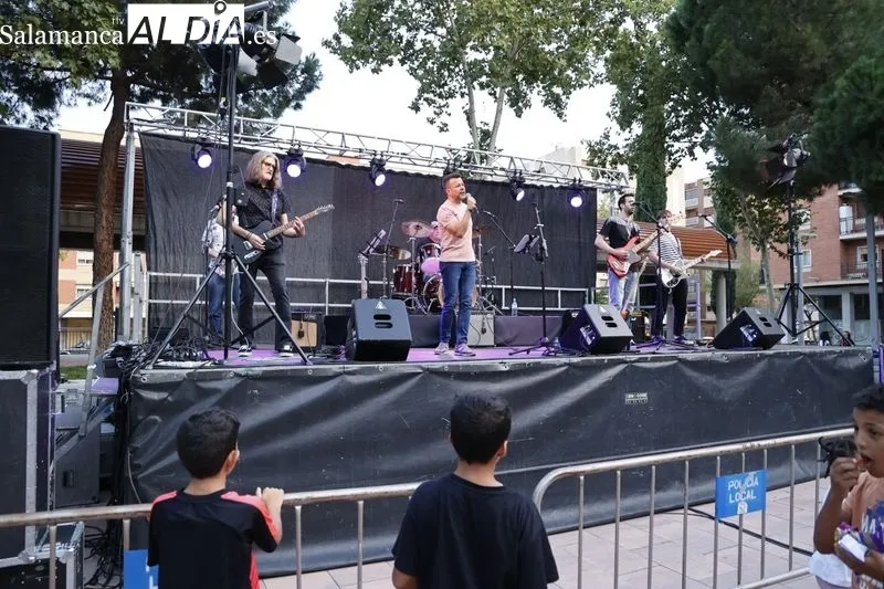 Foto 7 - Sonidos de S&oacute;tano lleva su pop-rock a la Plaza Barcelona