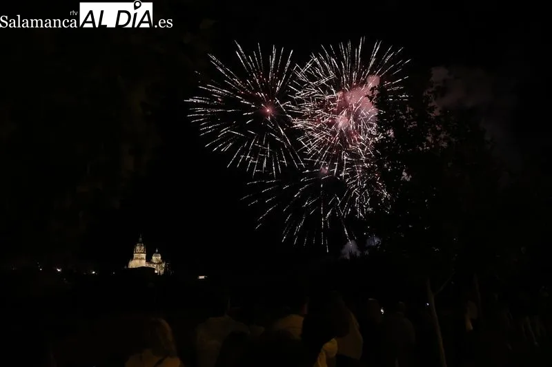 Foto 15 - Fuegos artificiales para despedir un a&ntilde;o m&aacute;s las Ferias y Fiestas de Salamanca