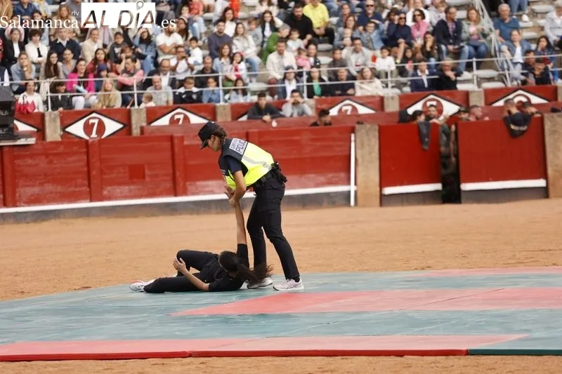  Exhibición de la Policía Nacional en la plaza de toros de Salamanca. Fotos David Sañudo