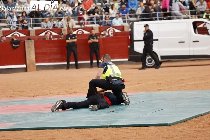  Exhibición de la Policía Nacional en la plaza de toros de Salamanca. Fotos David Sañudo