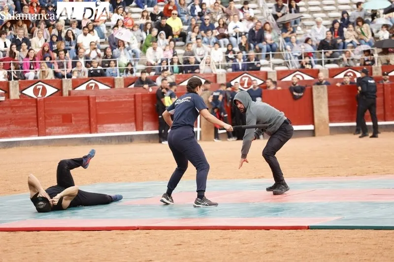  Exhibición de la Policía Nacional en la plaza de toros de Salamanca. Fotos David Sañudo