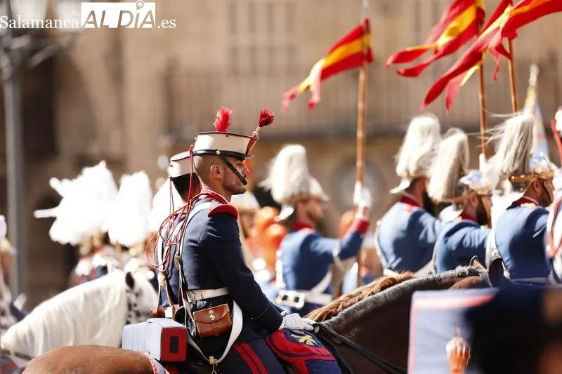 Jura de bandera civil en la Plaza Mayor de Salamanca. Fotos: David Sañudo